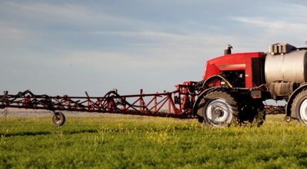 agriculture-propeller-sprayer-tractor